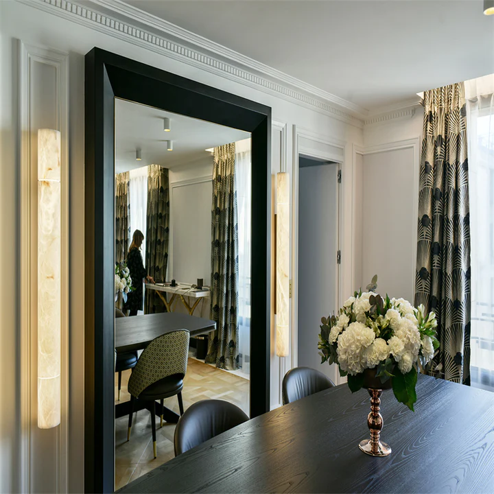 Culoud Modern Alabaster Wall Sconce