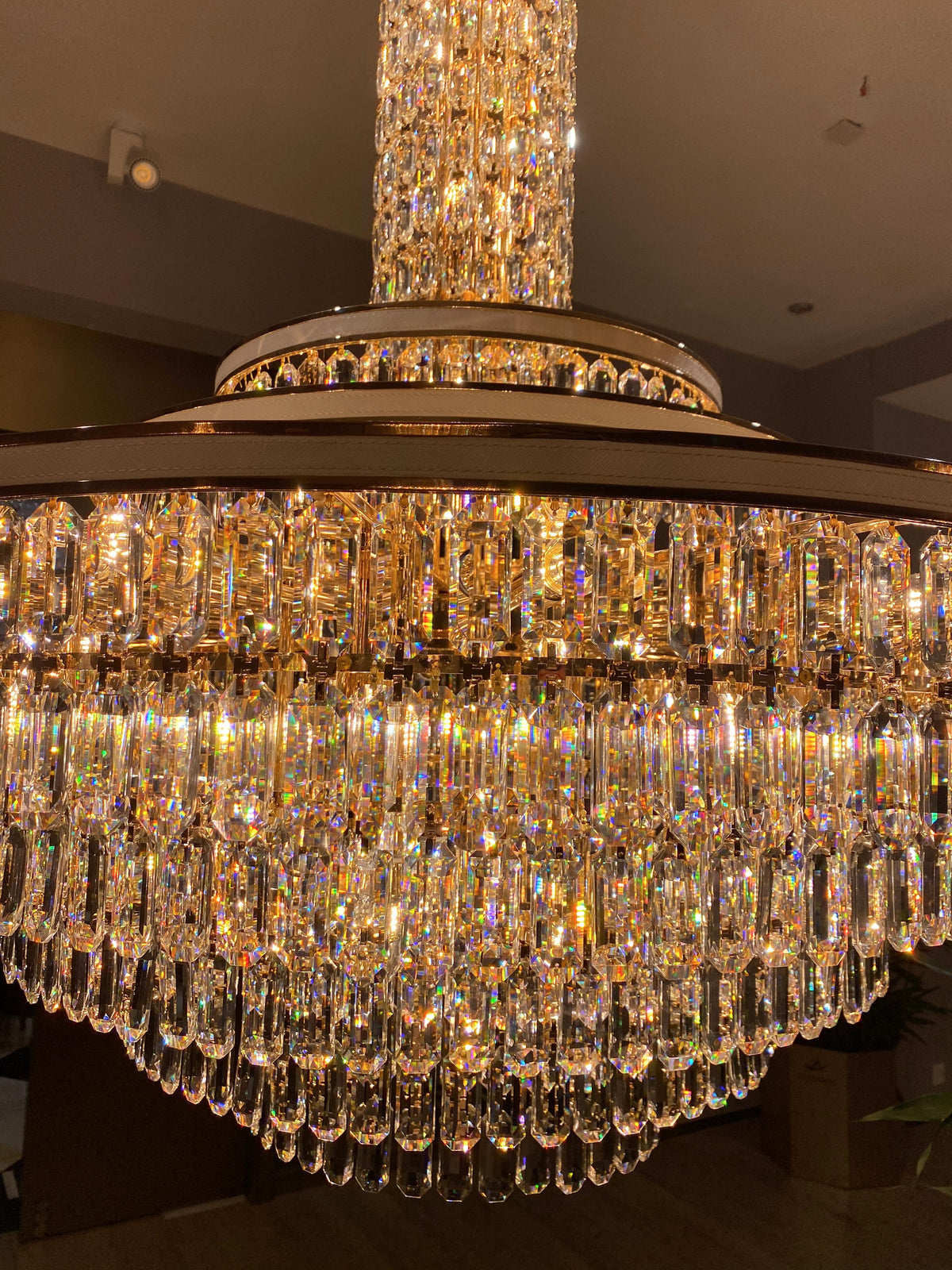 Modern Multi-tier Round Crystal Chandelier with White Leather for Foyer/Living Room/Staircase