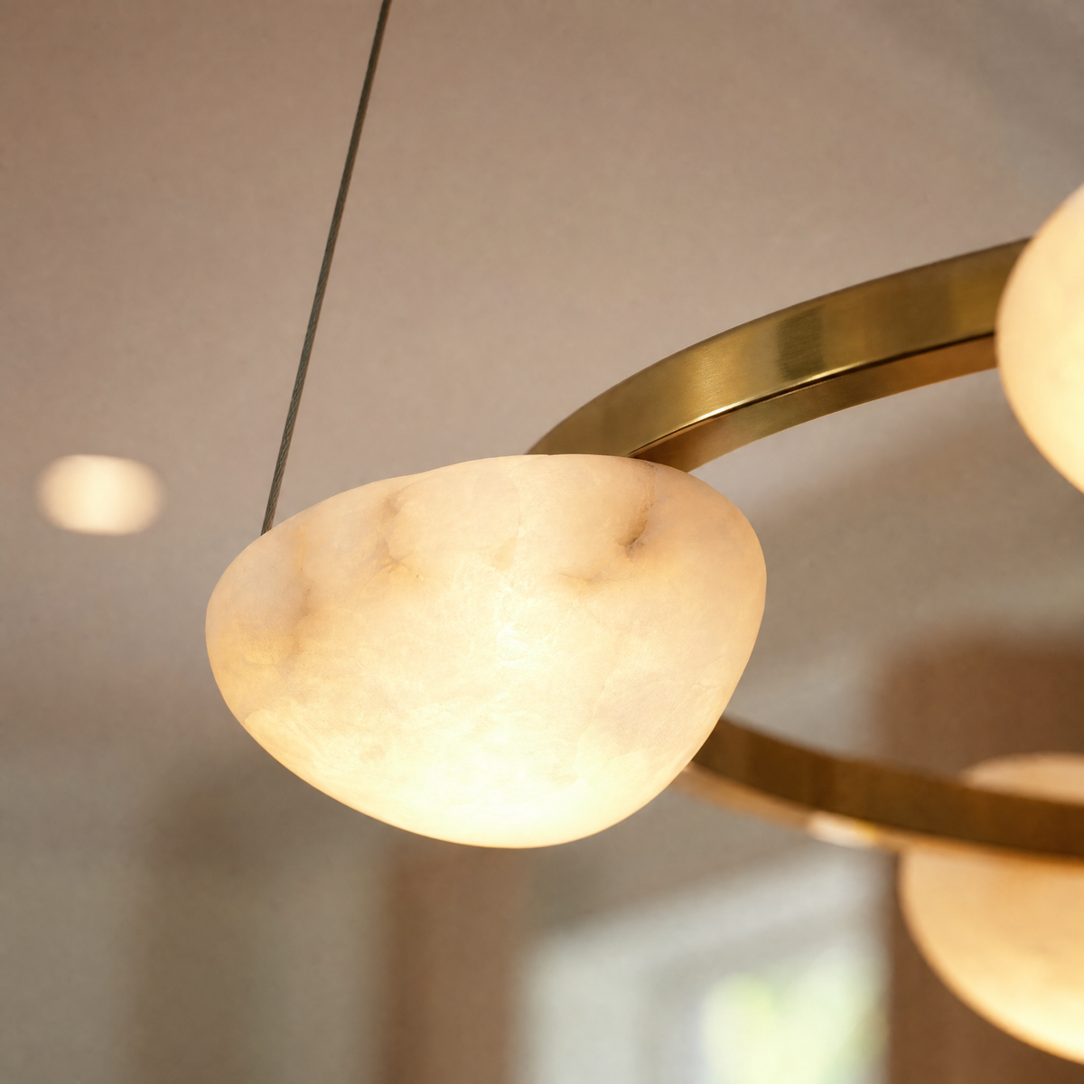 Iloen Modern Alabaster Ring Chandelier
