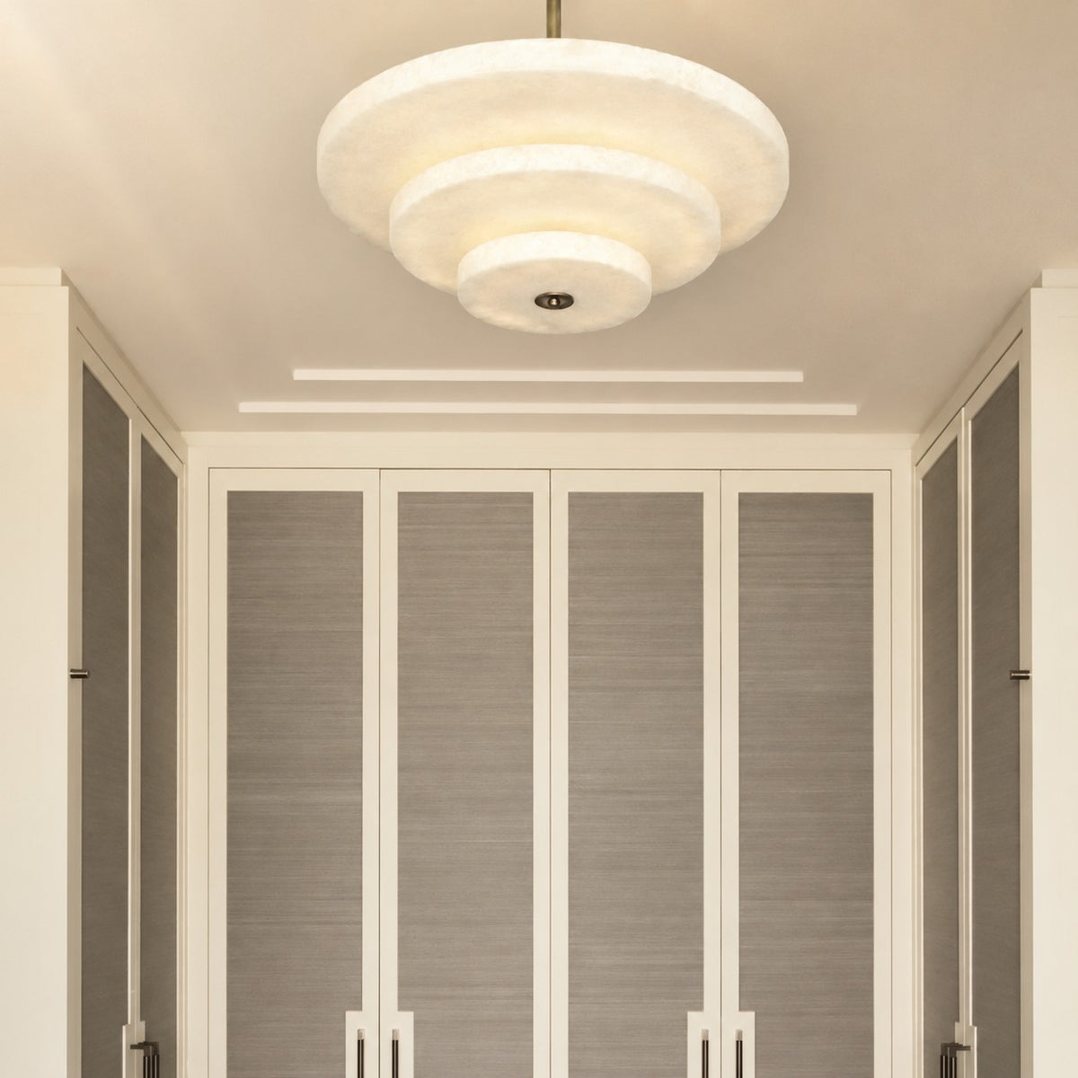 Alabaster Bronze & White LED Chandelier – Elegant 33‑Inch