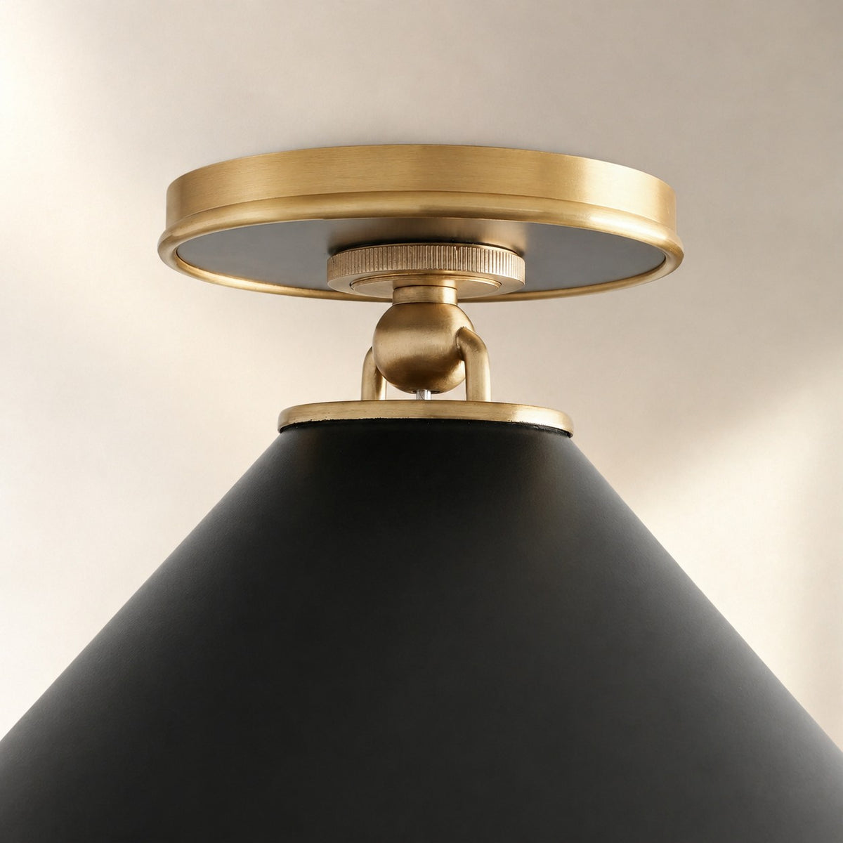 Arno Sconce