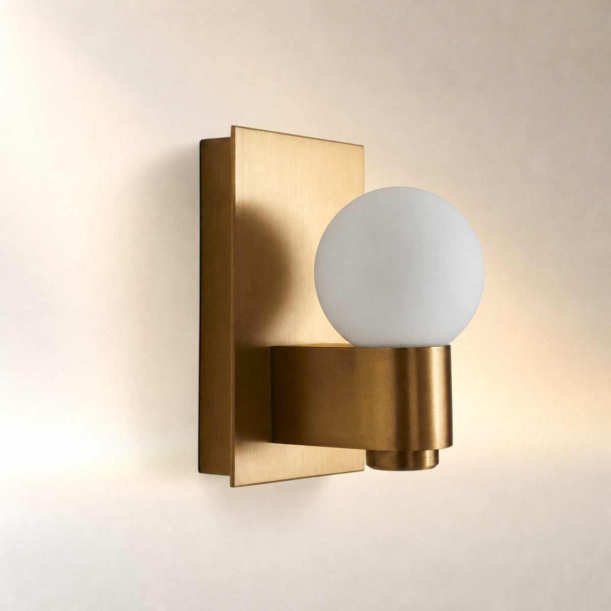 Casens Sconce