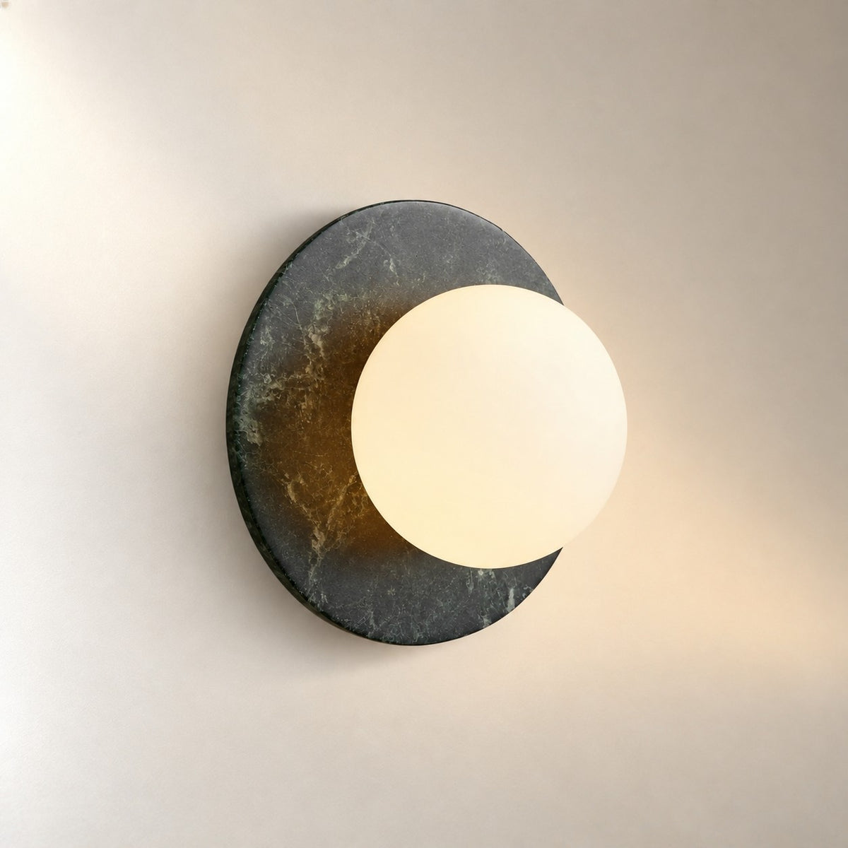 Corinna Sconce