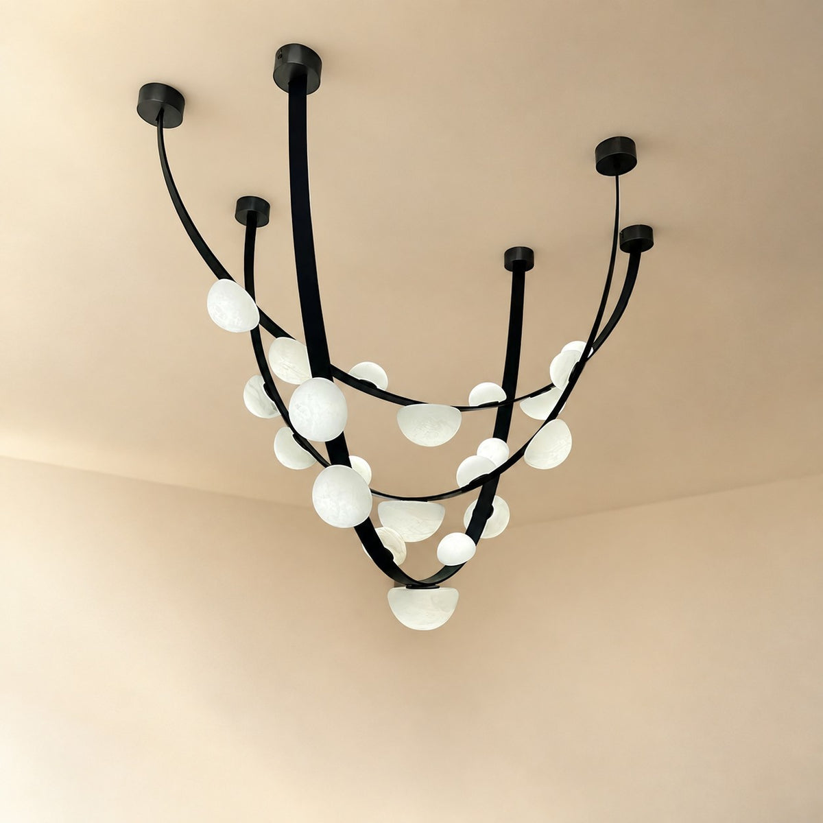 Dew Drops Alabaster LED Chandelier – Black White Warm Light
