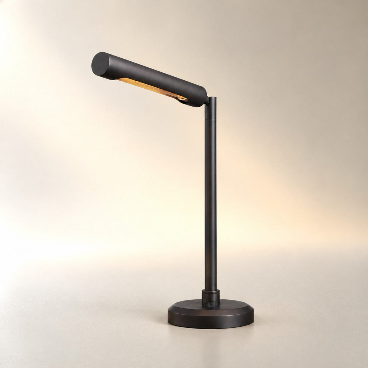 Elih Desk Lamp