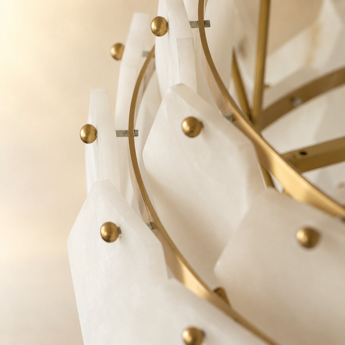 Hexa Cloud Gold & White Alabaster Pendant Light– 23.6" Diameter