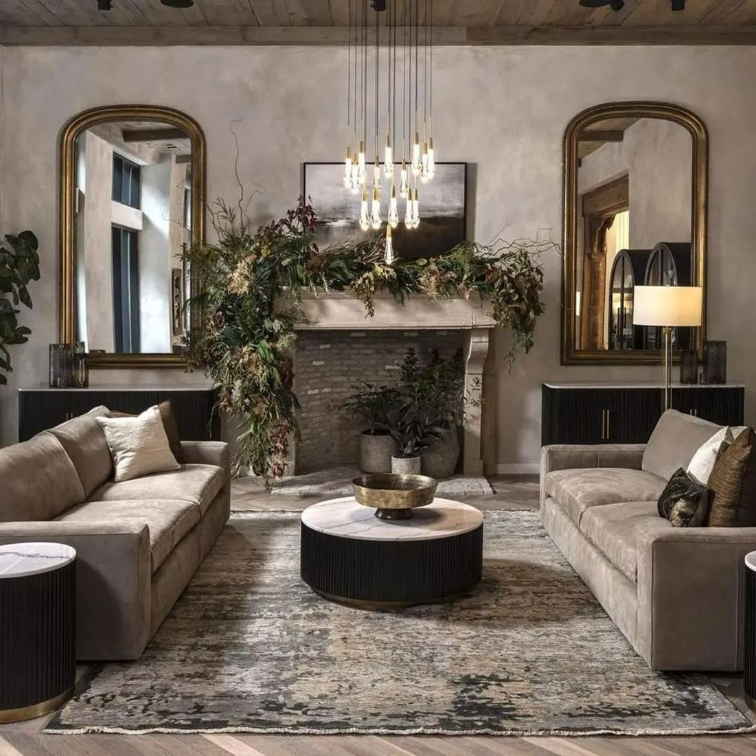 Soltaire Round Chandelier 17'' 24'' 36'' 40'' 58''D