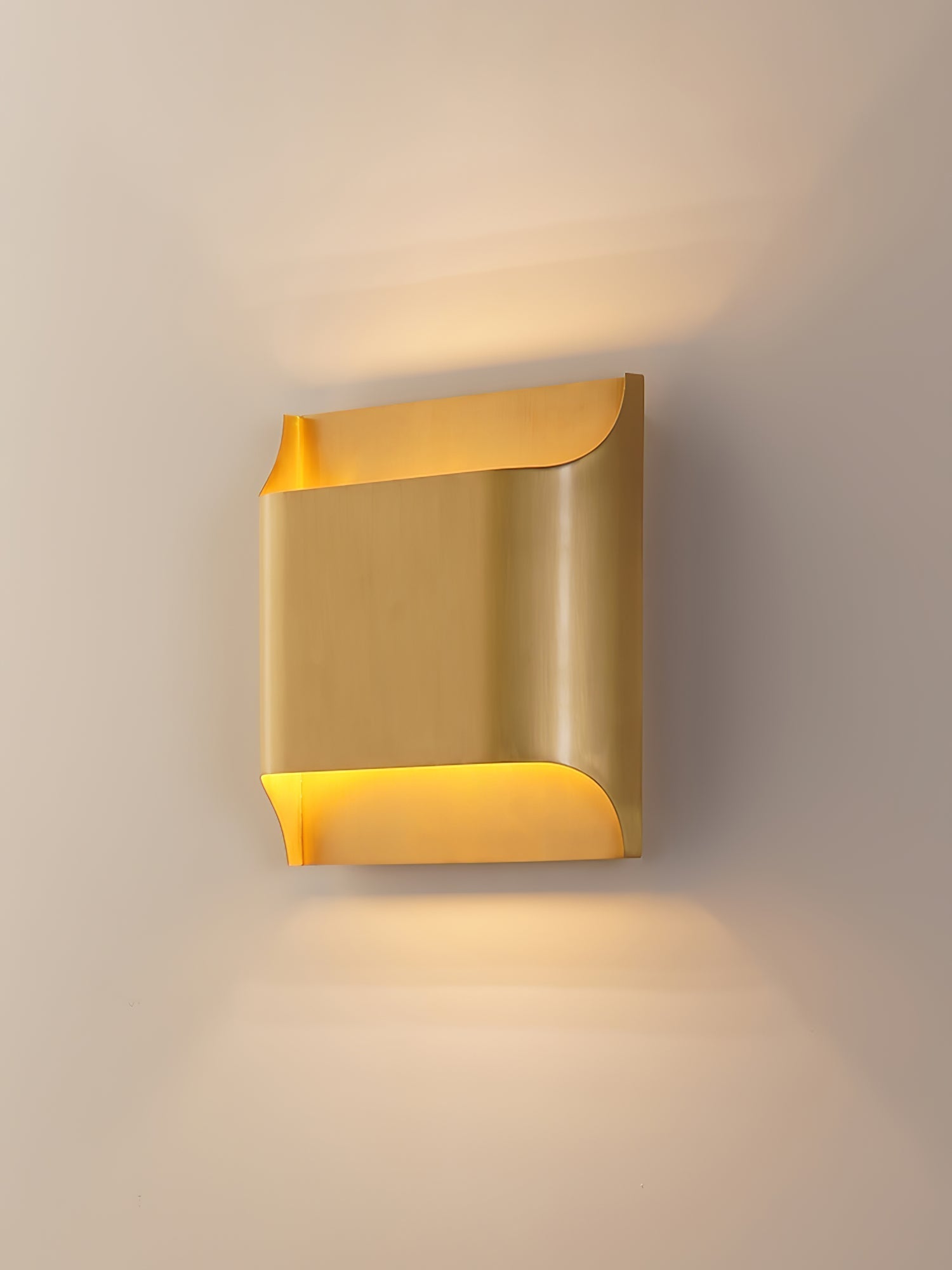Leclerc Wall Lamp - ∅ 9.8″ x H 9.8″ / Dia 25cm x H 25cmBrassBlushlighting