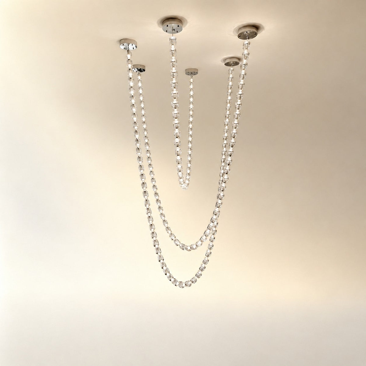 Living Chandelier – Modern Crystal Versailles Veil