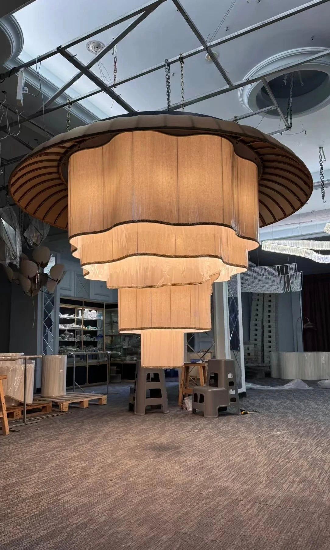 Modern Tiered Wave-edge Fabric Chandelier for Hotel/Restaurant/Living Room