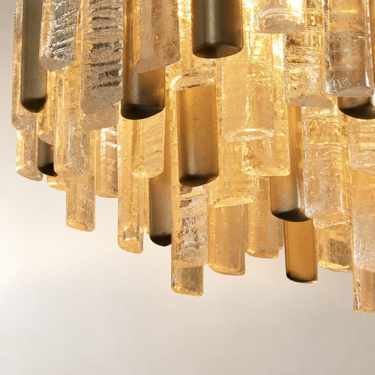 Neve Linear Chandelier