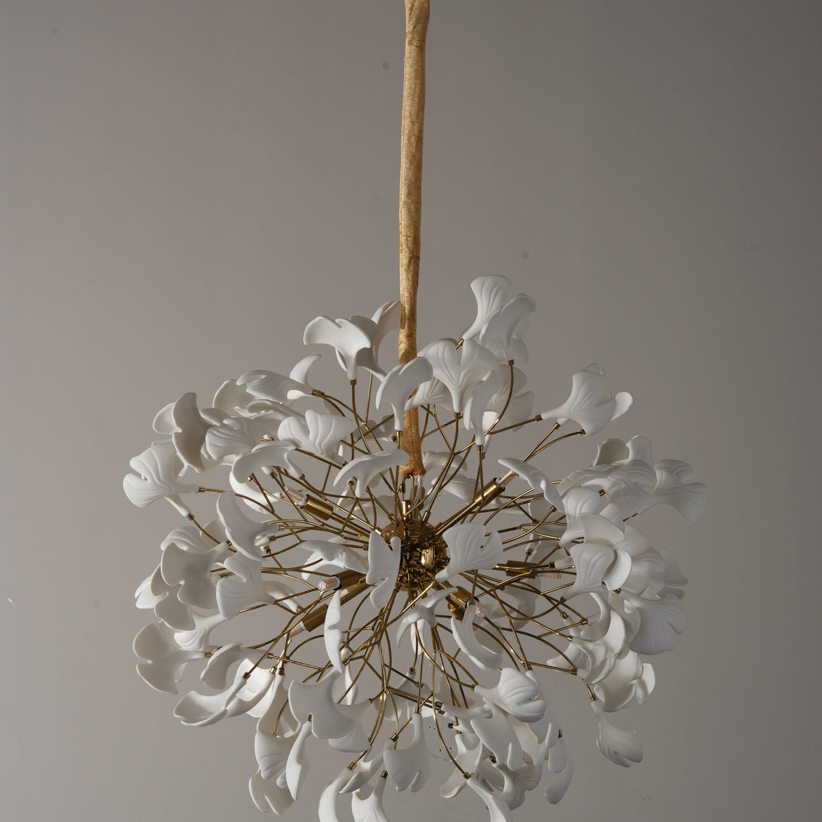 Ceramic Ball Pendant 800 - Gold