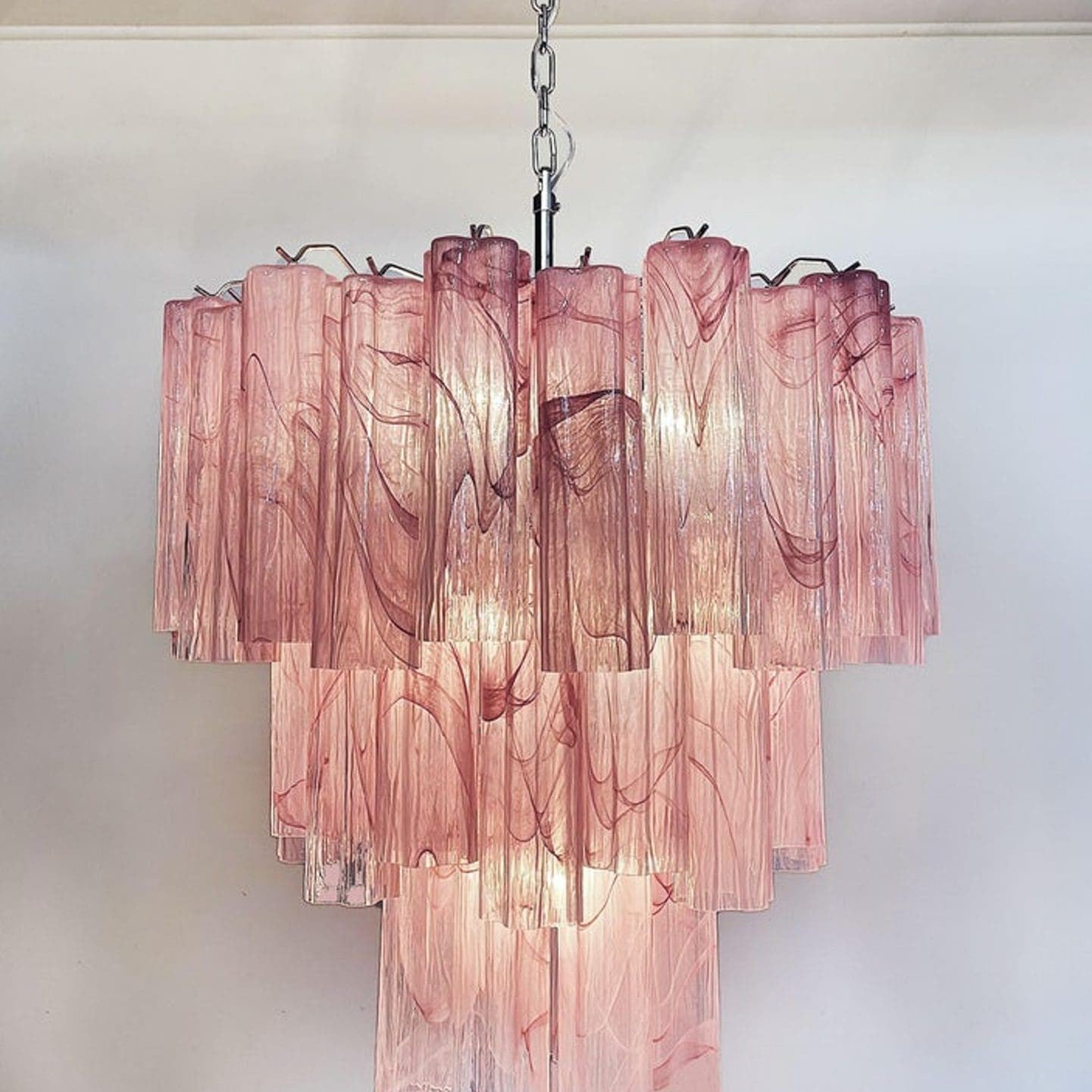 Murano Chandelier – 48 tubes – Alabaster Pink