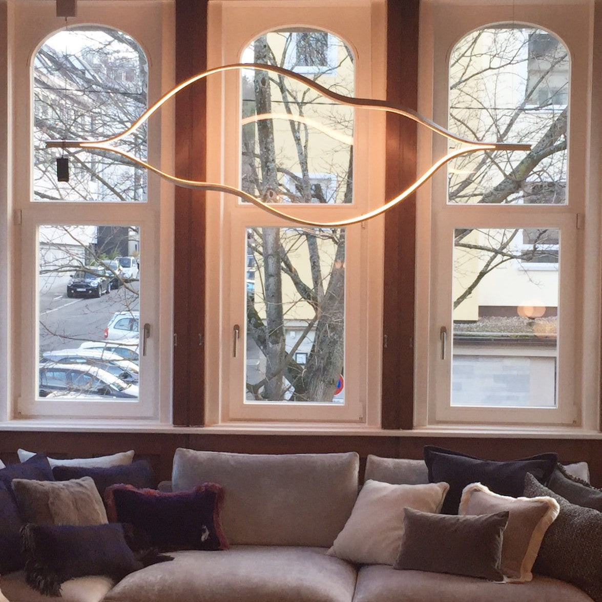 Modern Simple Brass Waving Chandelier for Living/Dining Room/Kitchen Island