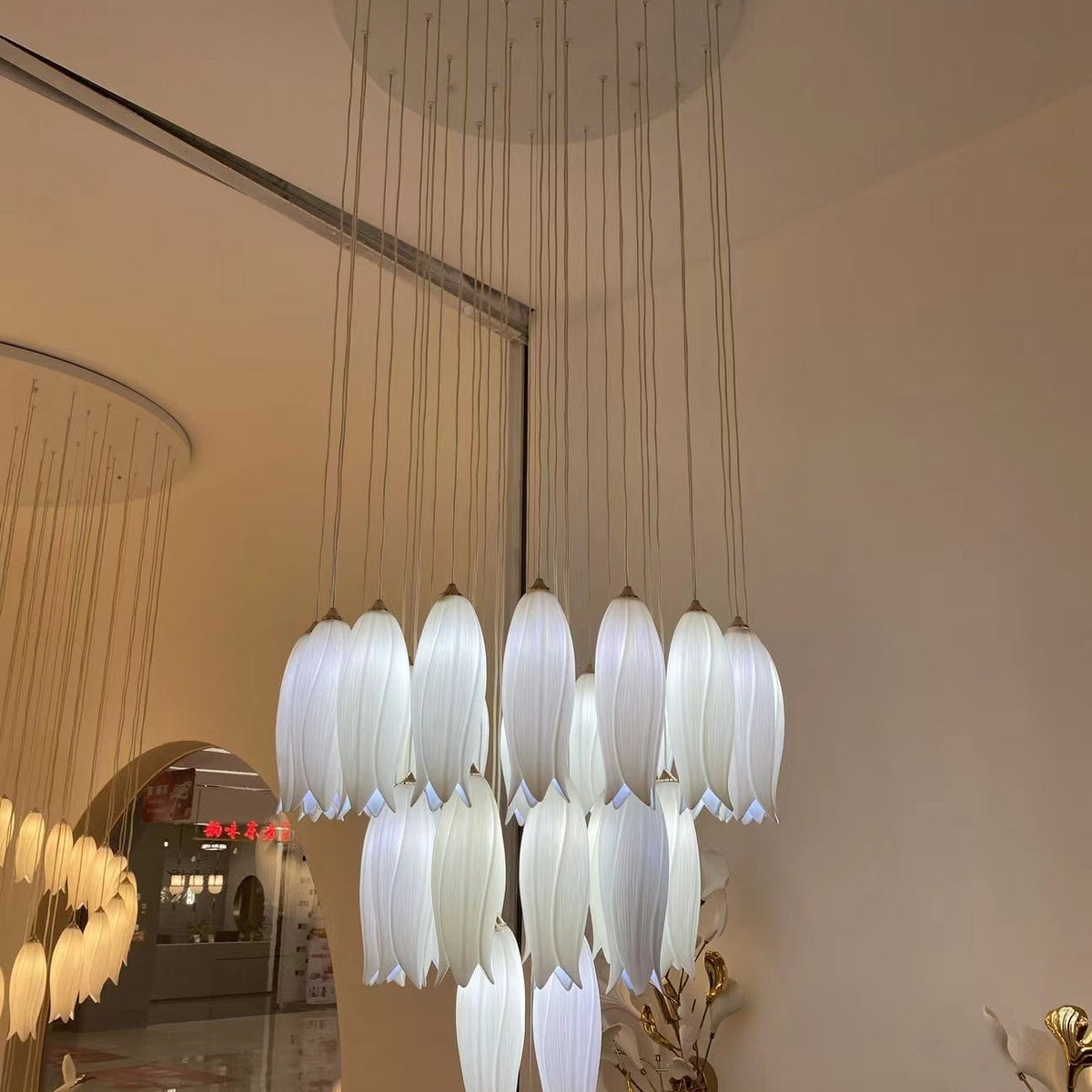 2023 New Arrival Elegant Flower Chandelier For Foyer/ Staircase