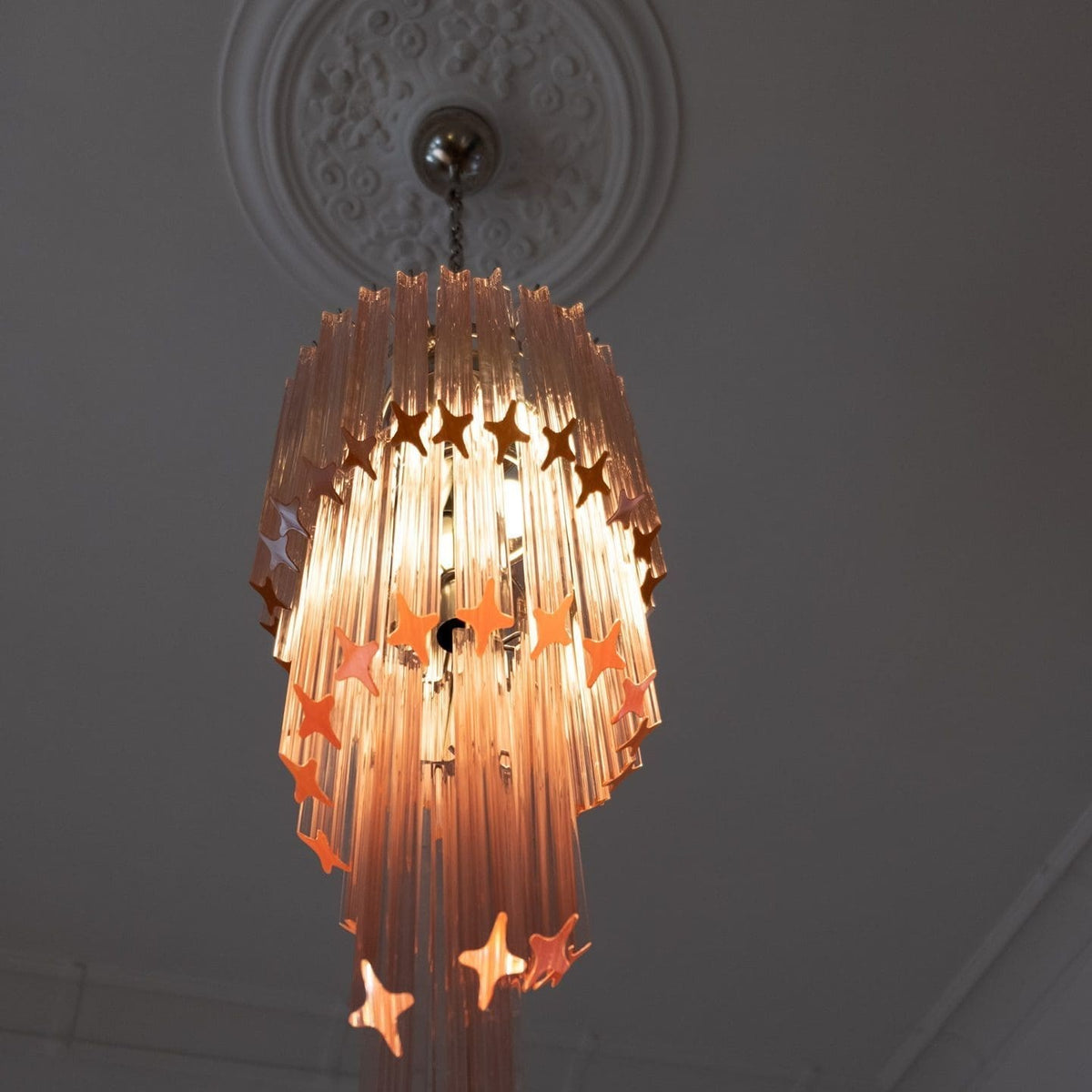 Murano Chandelier – Spiral – 54 prisms – Pink