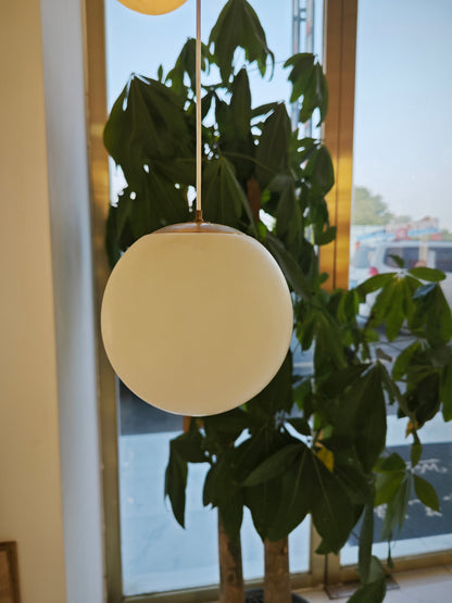 Culoud Alabaster Ball Pendant Light