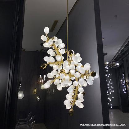 Contemporary Art Style Luxury White Grape Chandelier