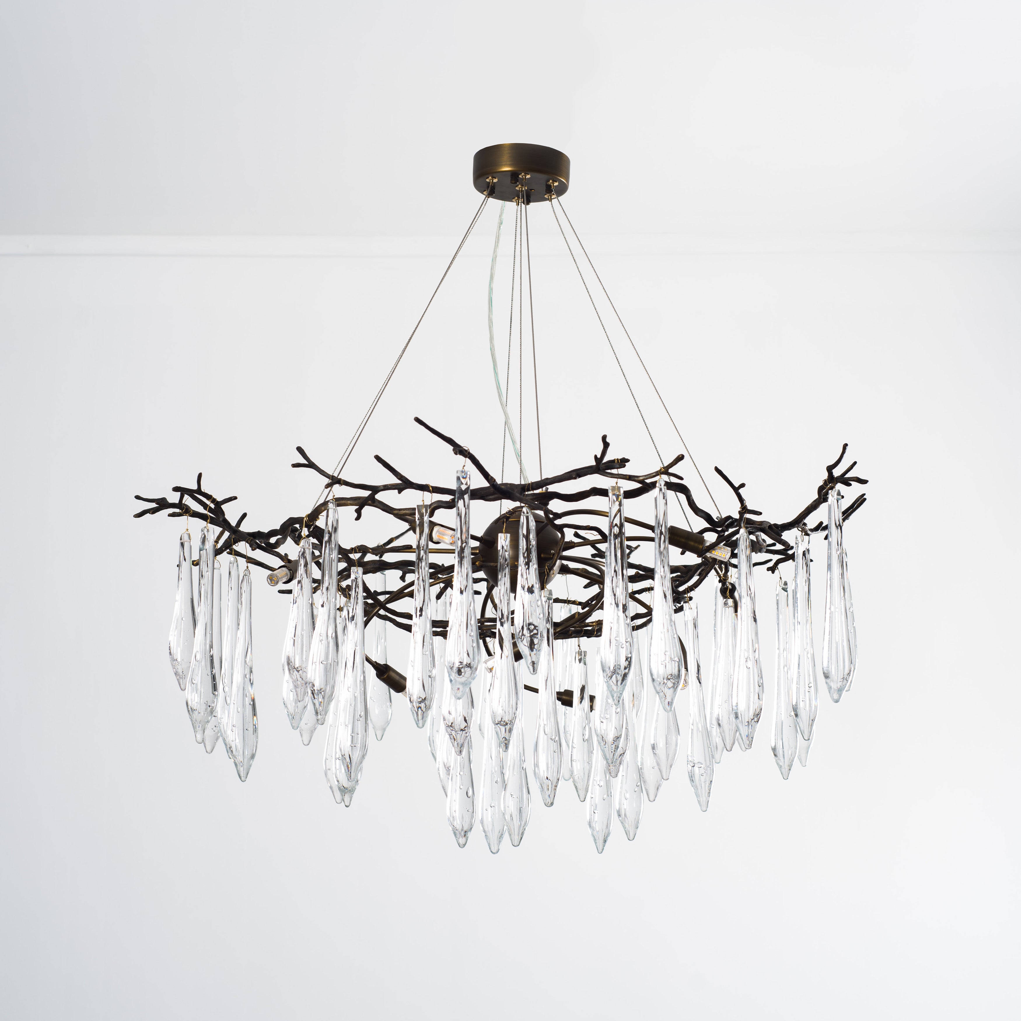 Dawn Teardrop Branch Brass Round Chandelier
