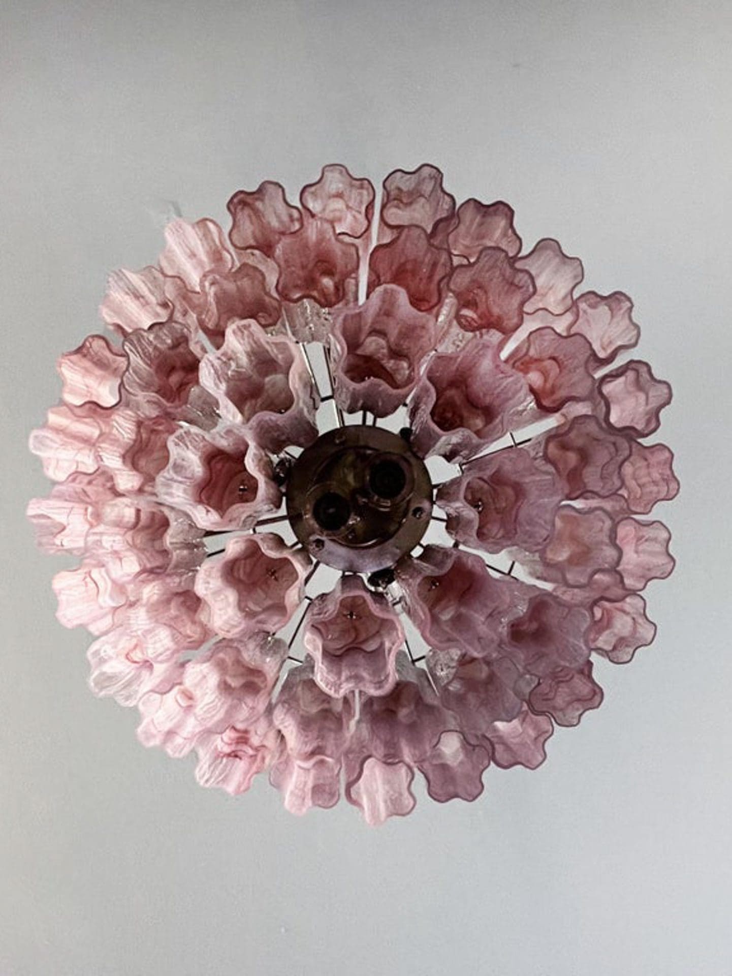 Murano Chandelier – 48 tubes – Alabaster Pink