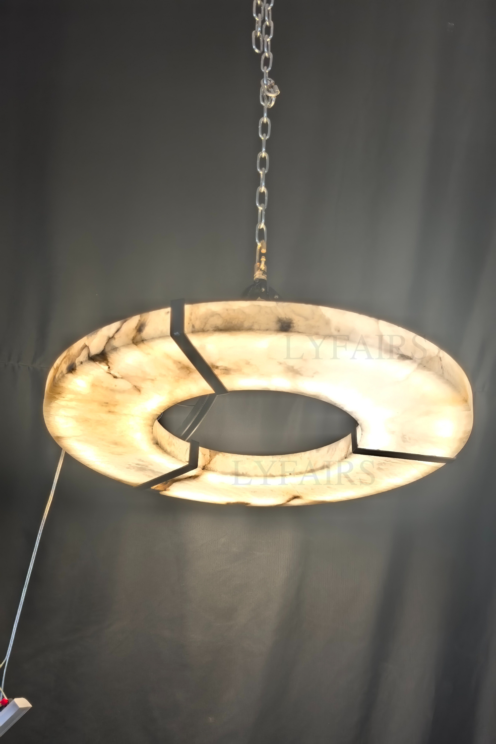 Modern Round Alabaster Chandelier for Low-ceiling