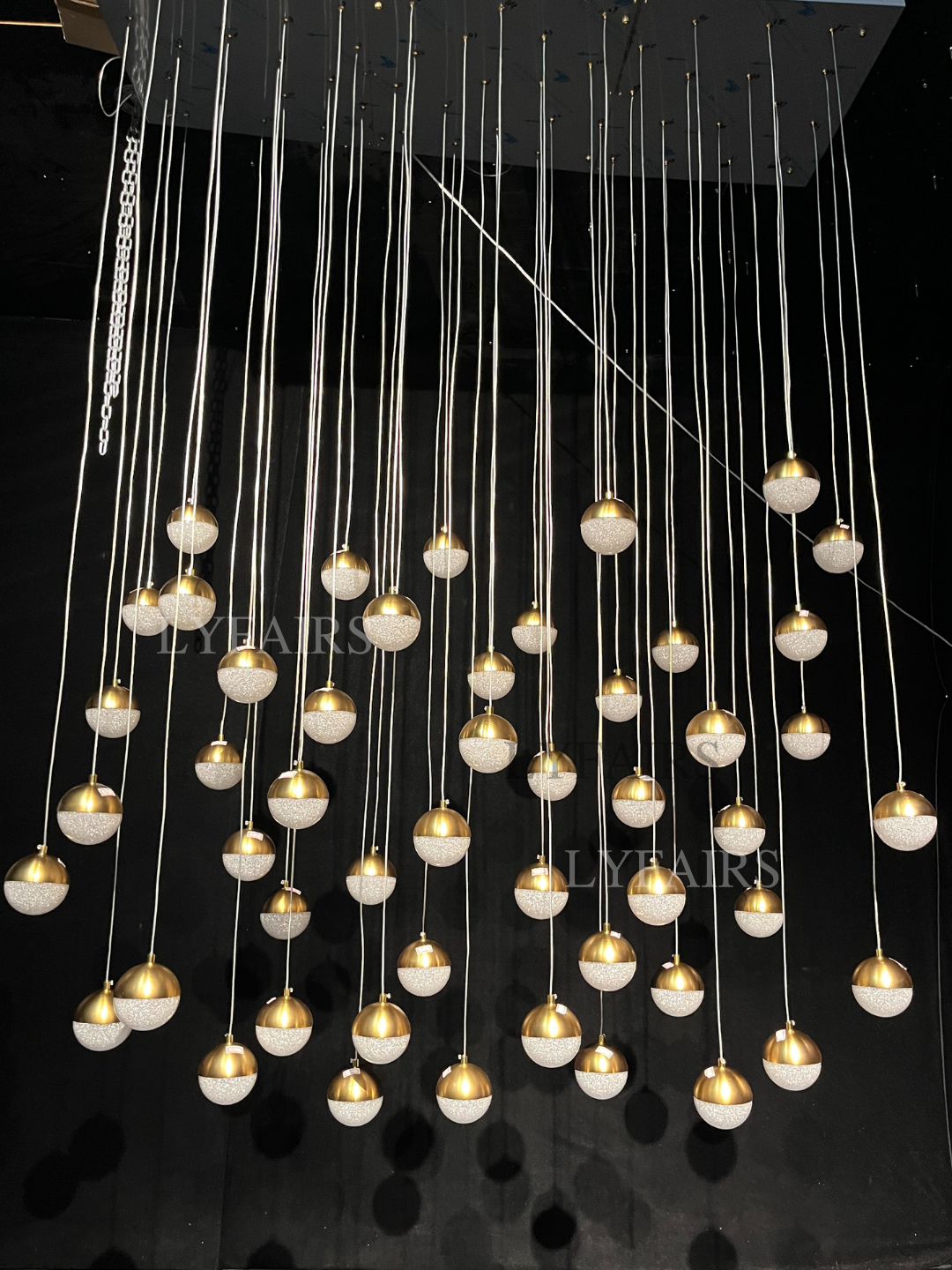 Minimalist Floating Acrylic Ball Chandelier