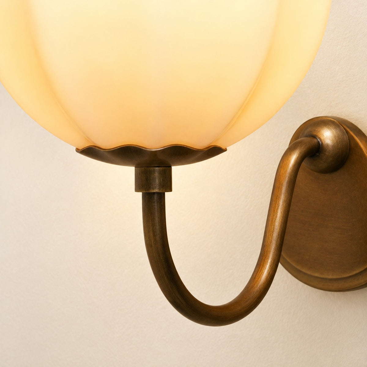 Agnes Gooseneck Sconce
