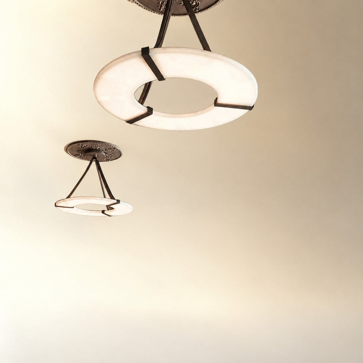 Alabaster Halo Pendant Light – Black & White LED Chandelier