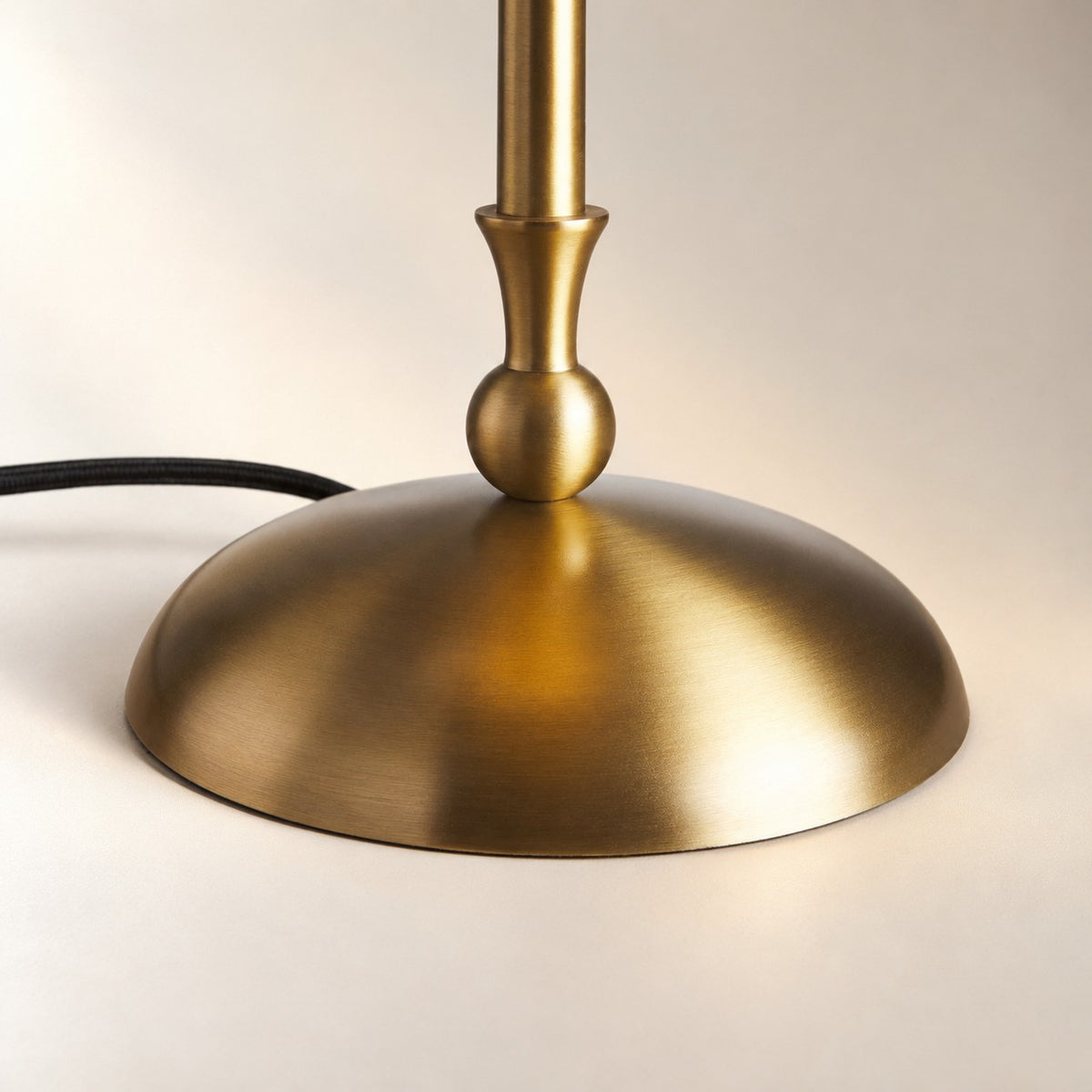 Archard Table Lamp