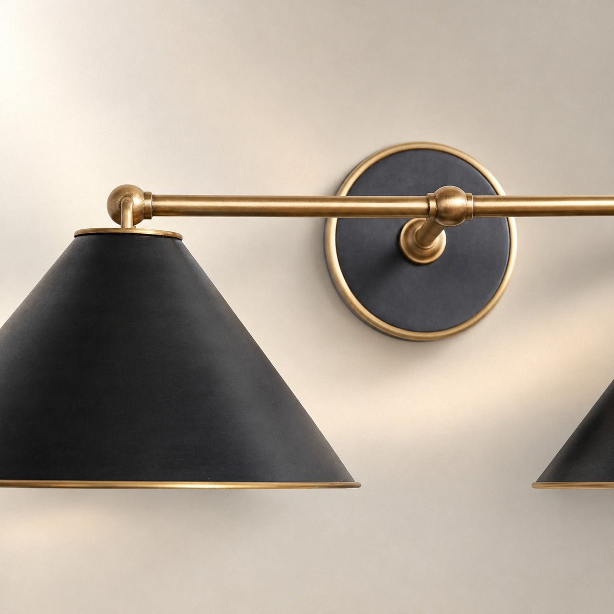 Arno Sconce