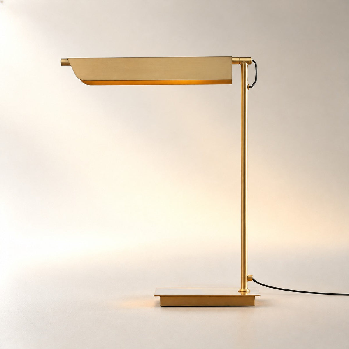 Axle Brass Table Lamp