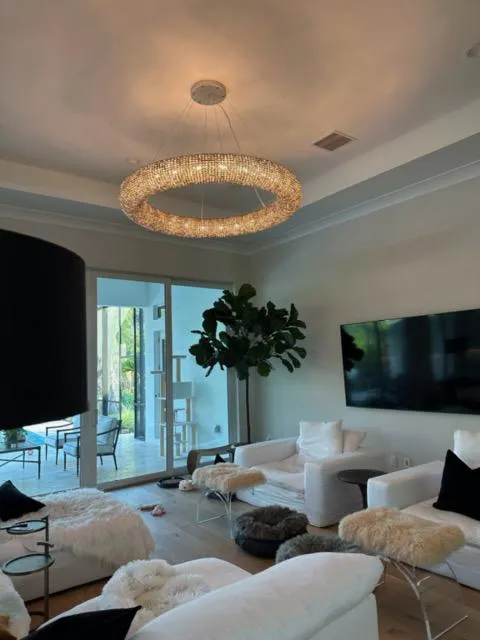 Cannoli Round Chandelier 59"