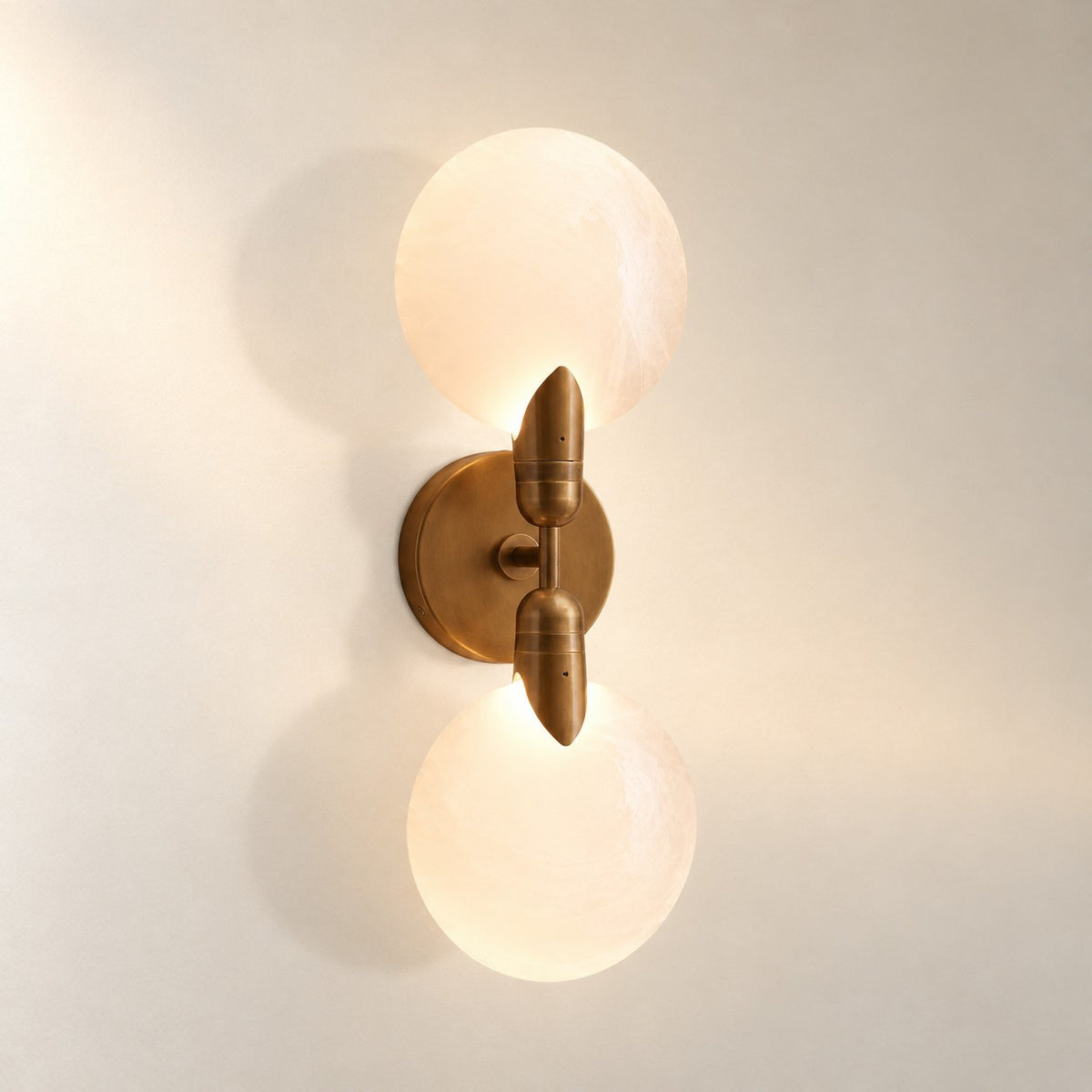 Lyla Sconce