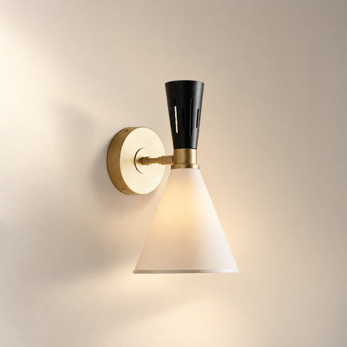 Ramsey Sconce