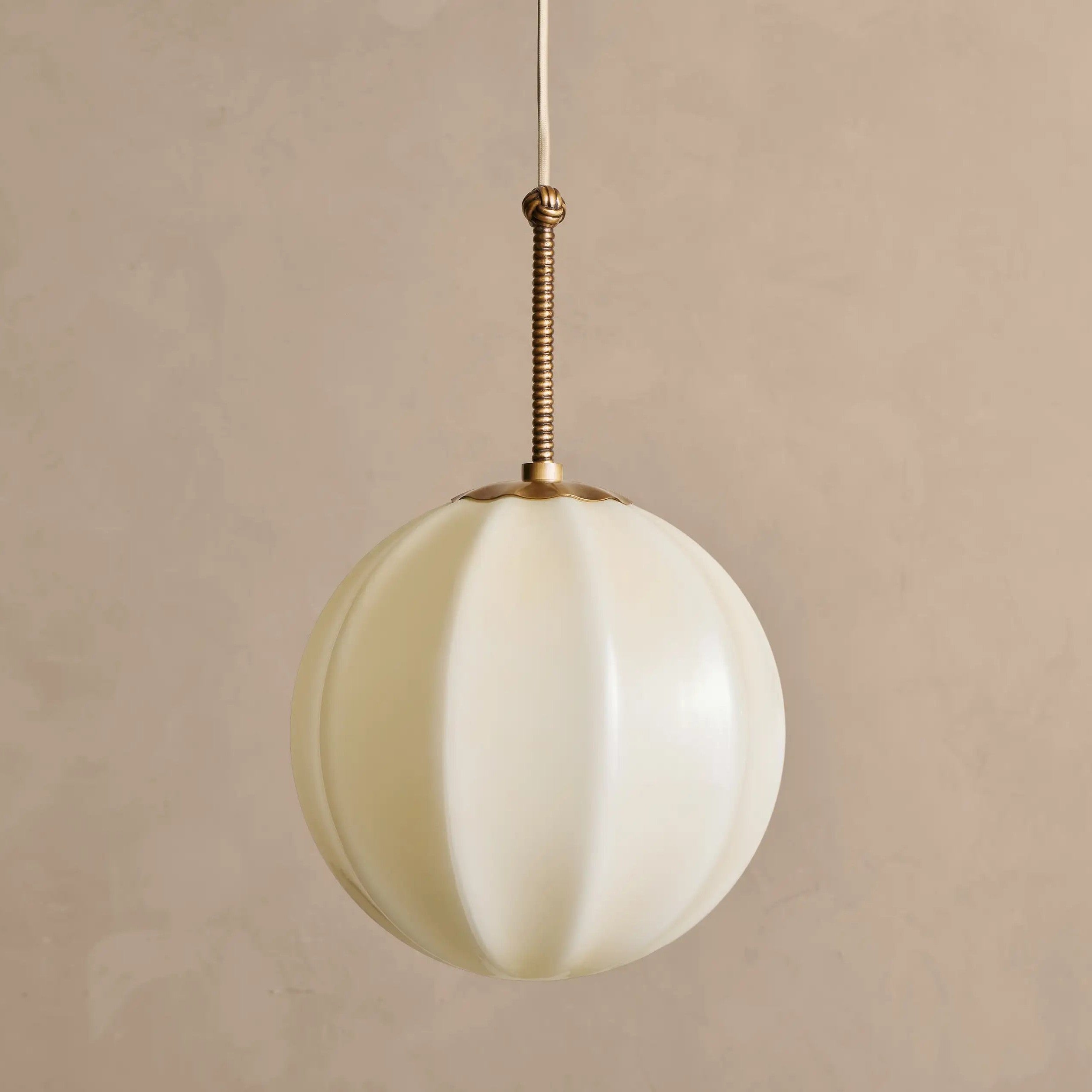 Agnes Pendant