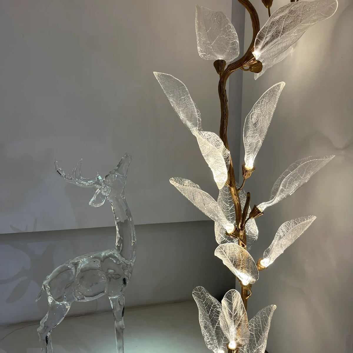 Creative Bionic Resin Leaves Chandelier for Living Room/Dining Room/Staircase