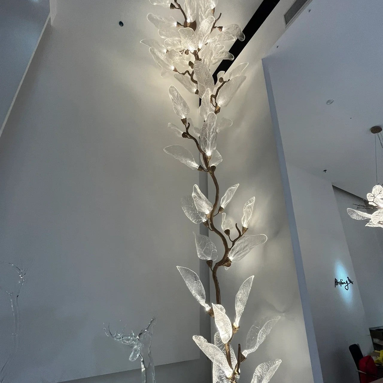 Creative Bionic Resin Leaves Chandelier for Living Room/Dining Room/Staircase