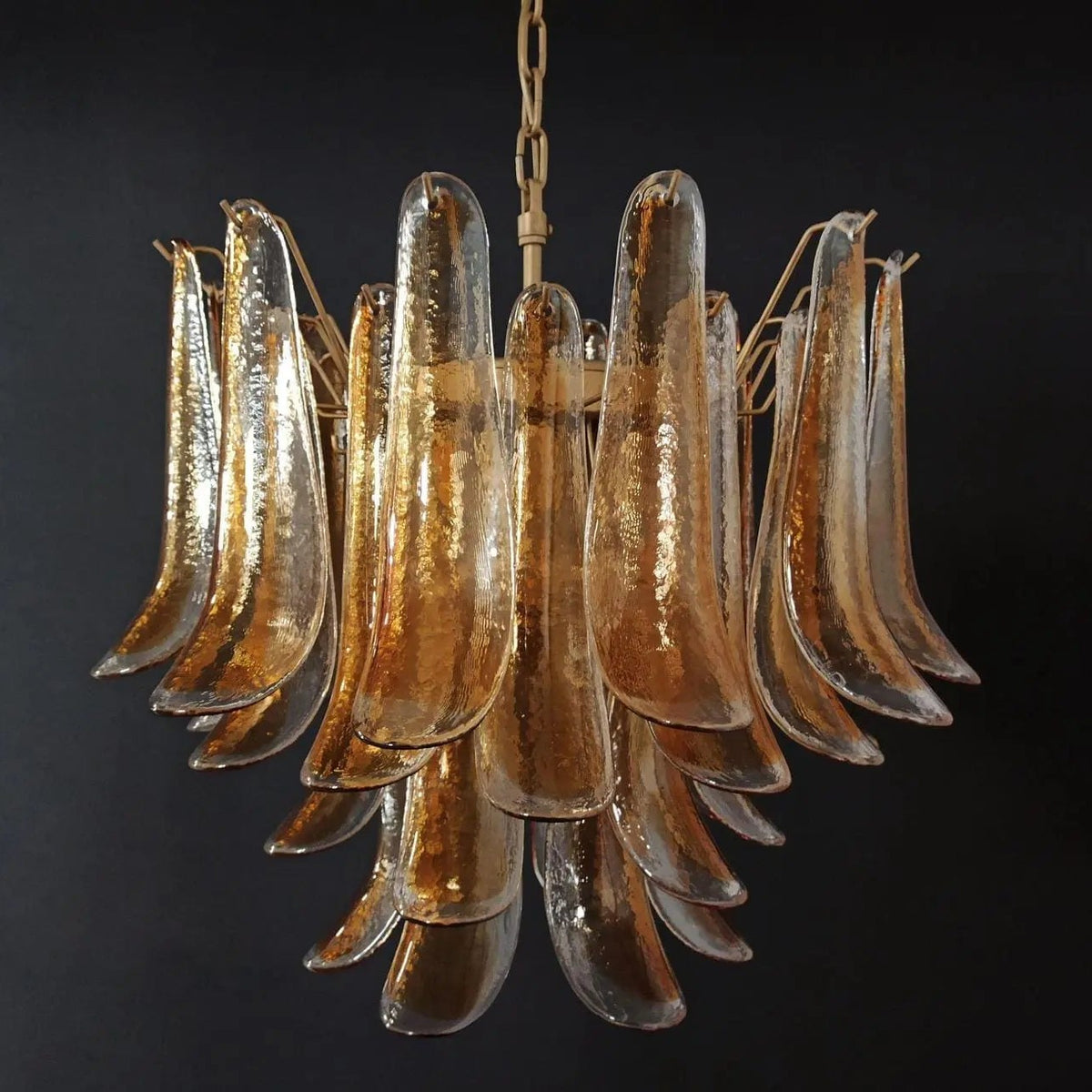 Murano Chandelier – 36 petals – Amber