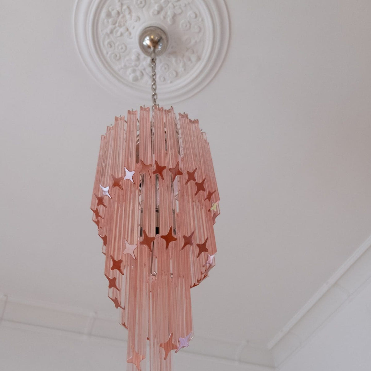 Murano Chandelier – Spiral – 54 prisms – Pink