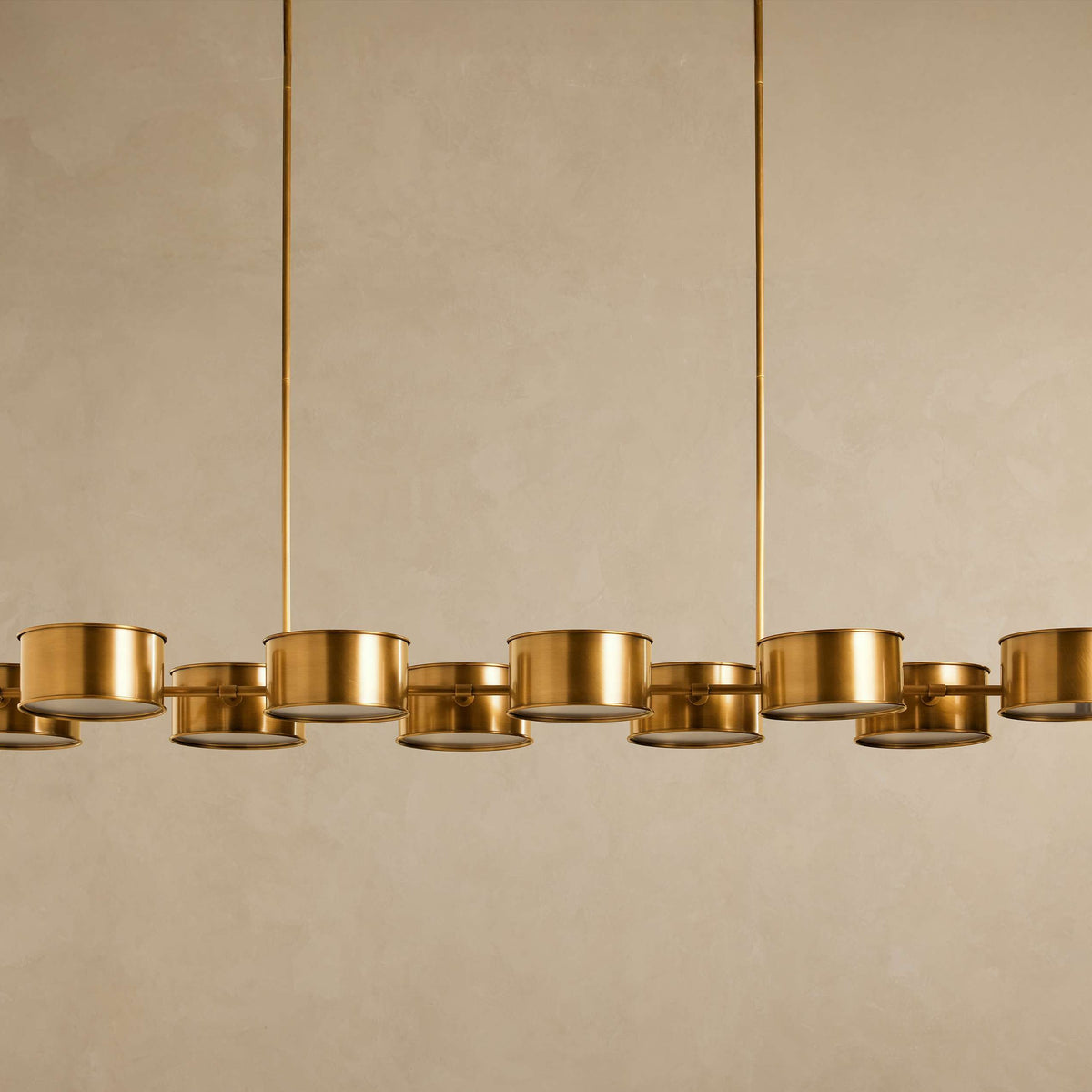 Daphena Metal Linear Chandelier