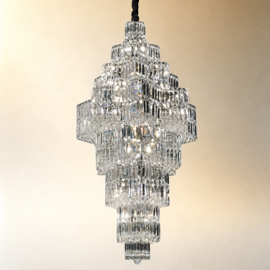 Universo Crystal Halo Chandelier