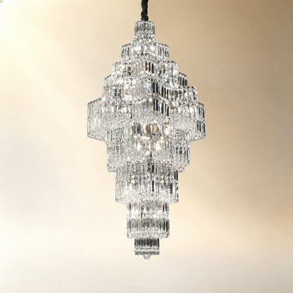 Universo Crystal Halo Chandelier