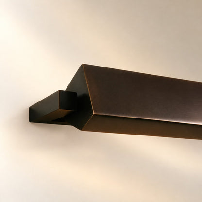 Zaeden Sconce